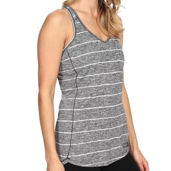 W The North Face Ma-x Tank - Picture 2 of 6